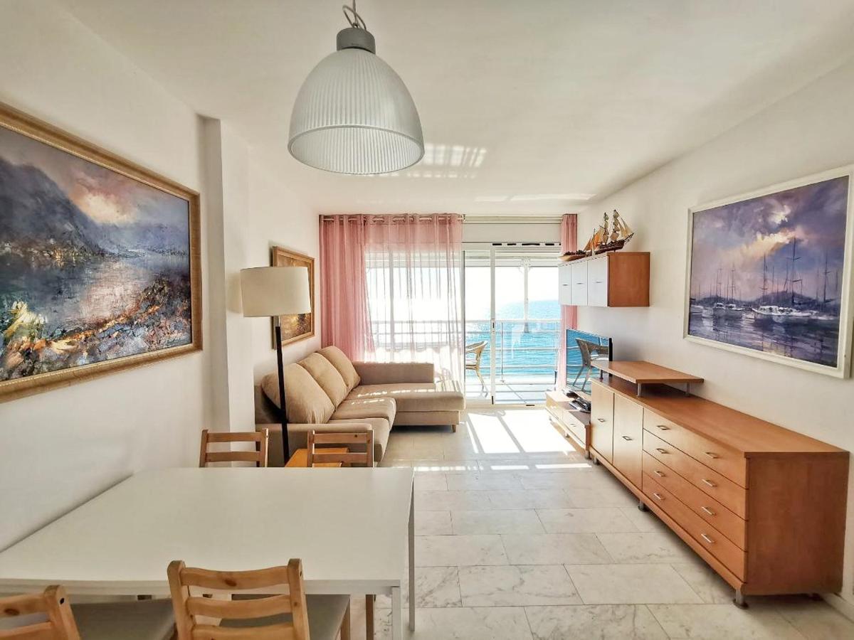Seafront Apartment In Blanes Zewnętrze zdjęcie