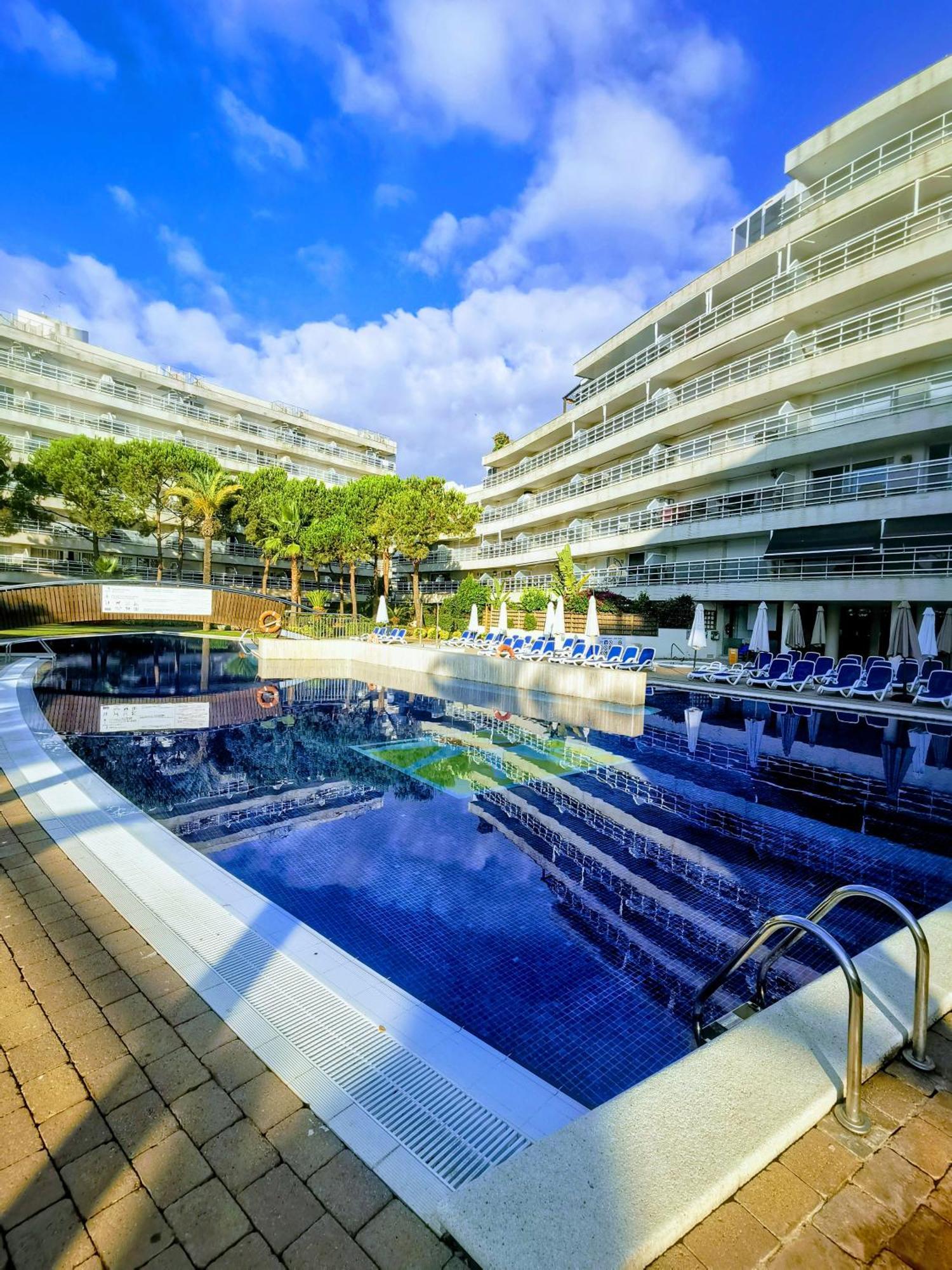 Seafront Apartment In Blanes Zewnętrze zdjęcie